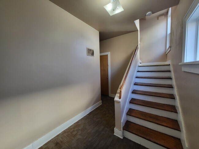 Building Photo - 3914-3916 2nd Avenue