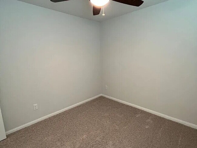 Building Photo - 973 Rice Dr