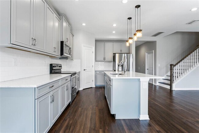 Building Photo - 1221 Montgomery Bell Rd