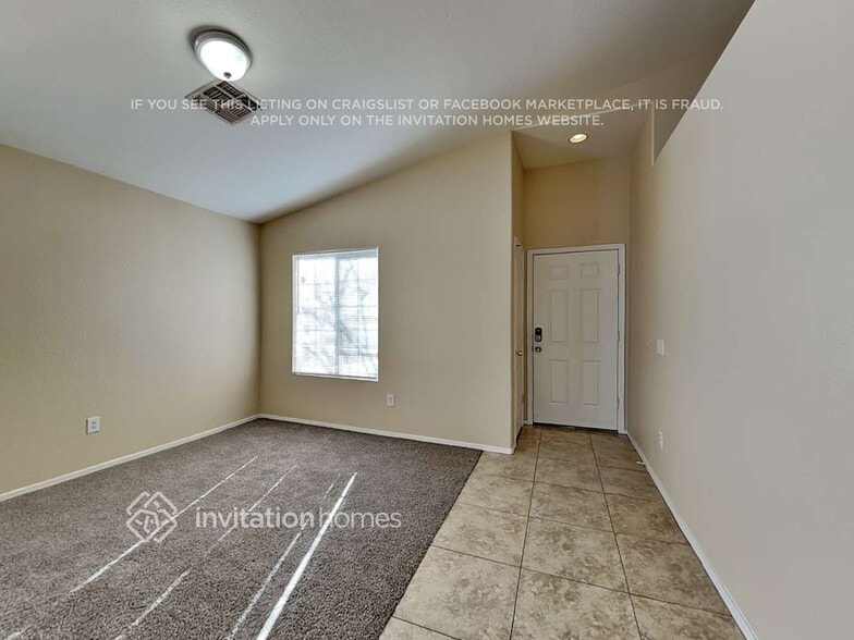 Building Photo - 10418 W Orange Dr