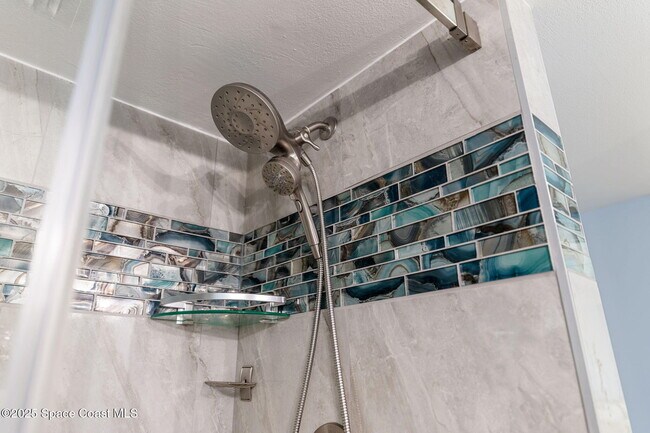 Building Photo - 1125 Jimmy Buffett Mem Hwy