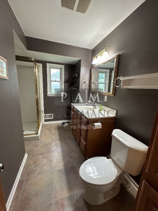 Building Photo - 7116 W Armour Ave