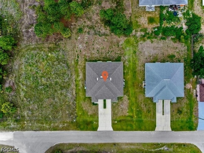 Building Photo - 851 Bedford Dr