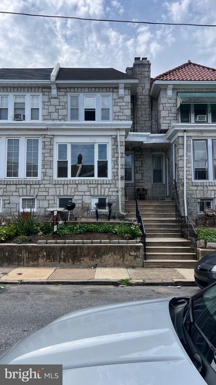 Building Photo - 228 Copley Rd