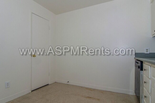 Building Photo - 3062 S 300 E