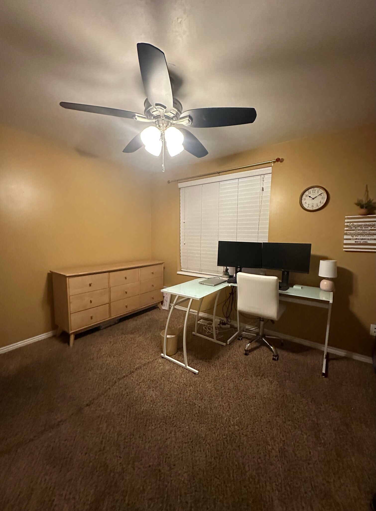 Building Photo - 687 W Jefferson Cv