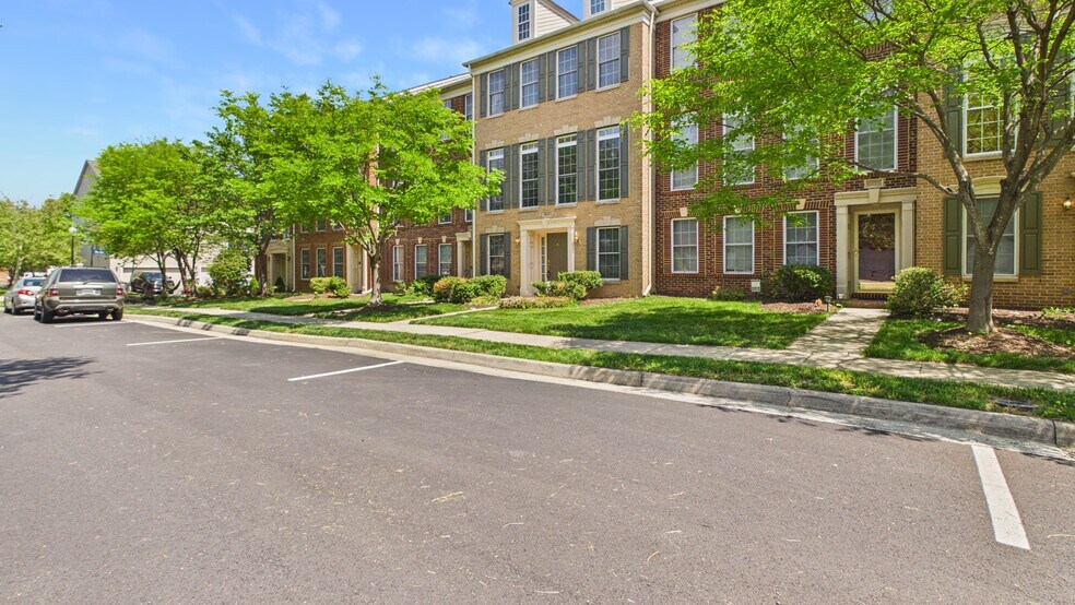 Building Photo - 25807 Turlough Ter