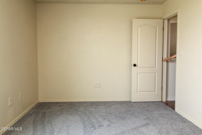 Building Photo - 2210 Hannah Leigh St