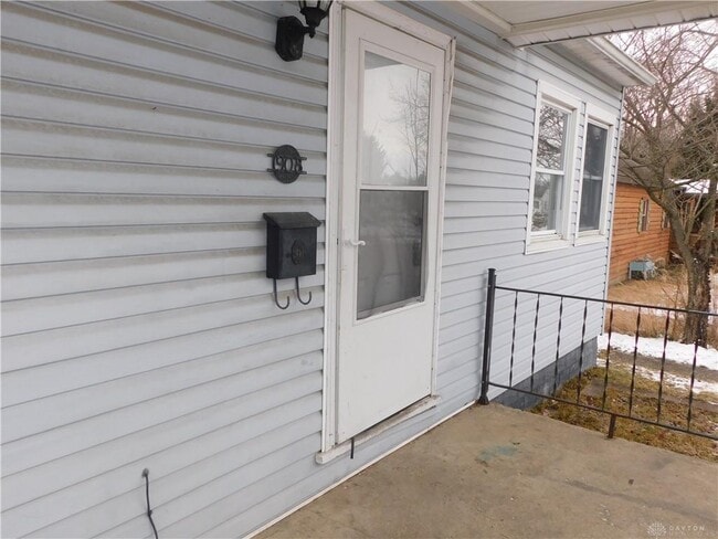 Building Photo - 906 Catherine St