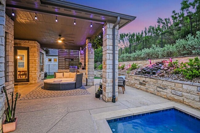 Building Photo - 603 Anfield Cir