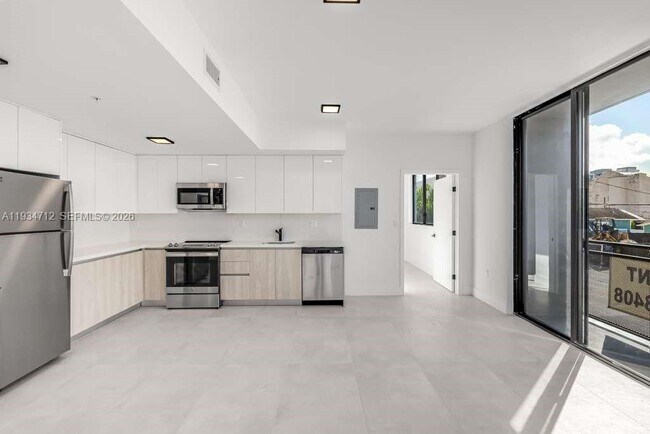 Building Photo - 1547 NW 2nd St