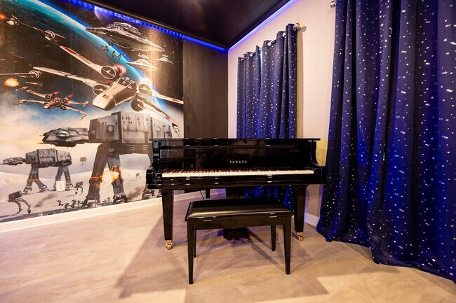 Building Photo - 2738 Oxymoron Wy