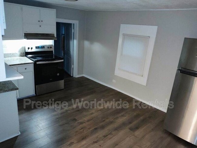 Building Photo - 3602 Youmans St