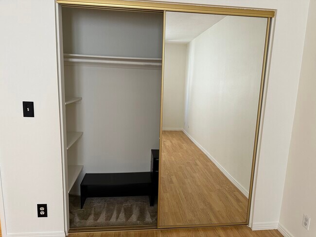 Building Photo - 4381 Ventura Canyon Ave