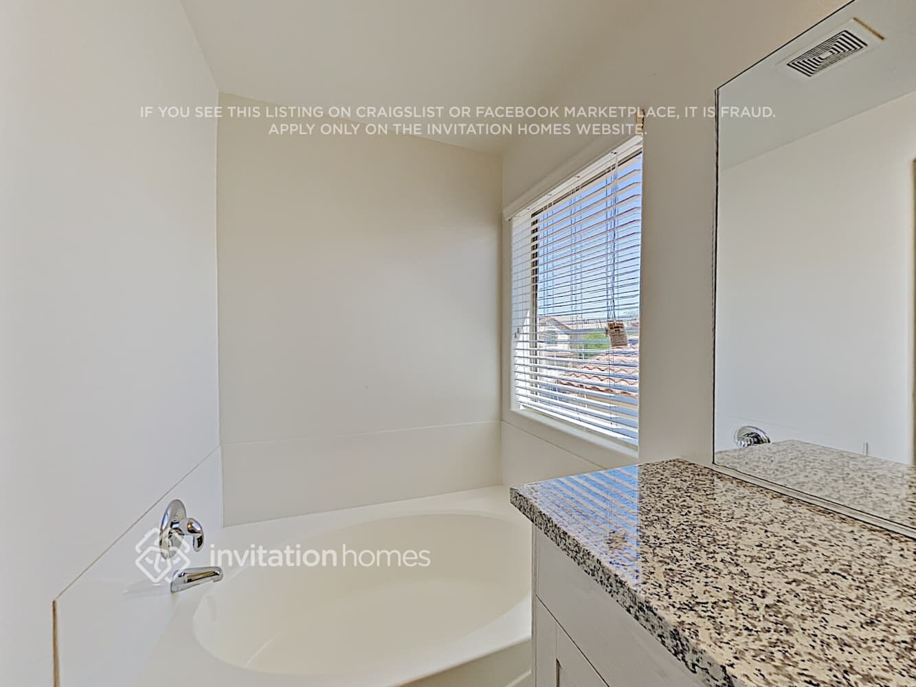Building Photo - 12559 W Medlock Dr