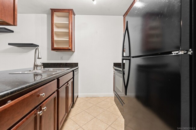 Building Photo - 4860 Rolando Ct