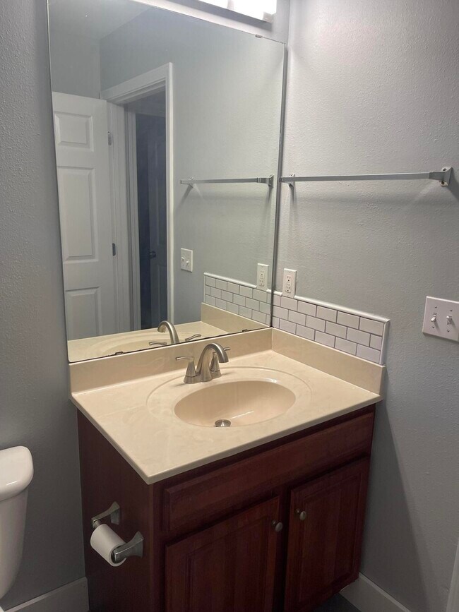 Building Photo - 7482 Autumn Trace Blvd