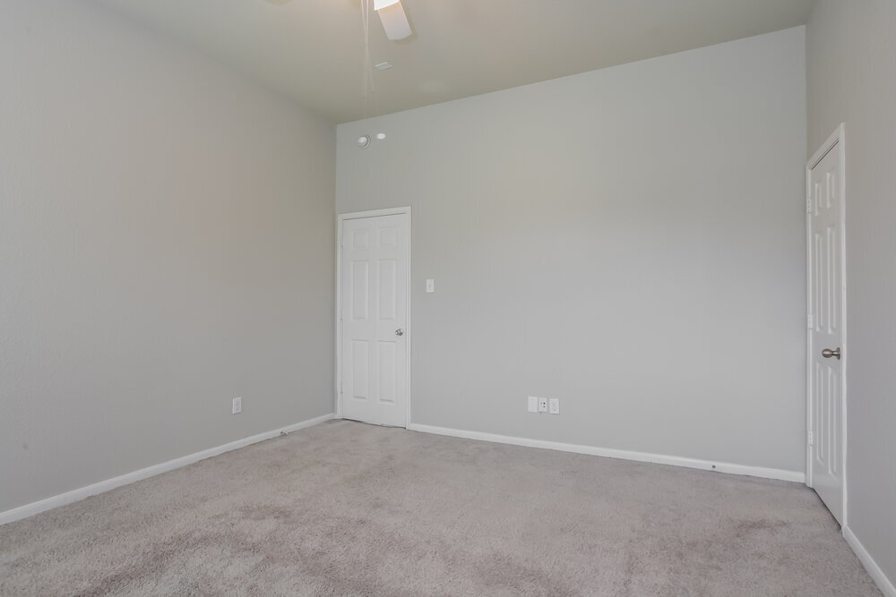Building Photo - 15702 Flagstone Walk Way