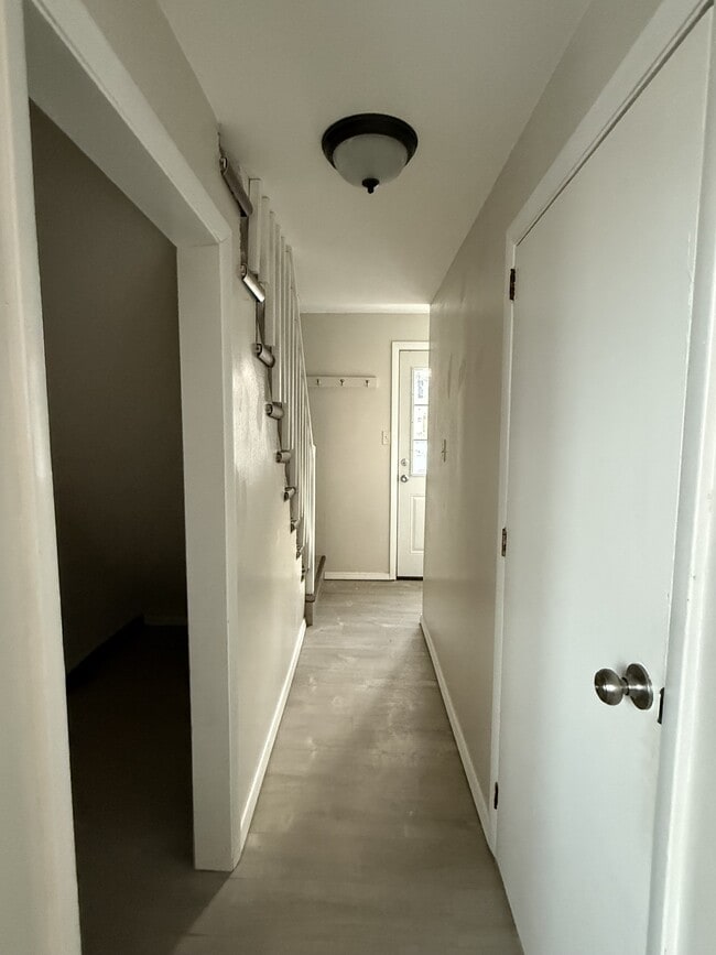 Building Photo - 1202 Alabama Ave