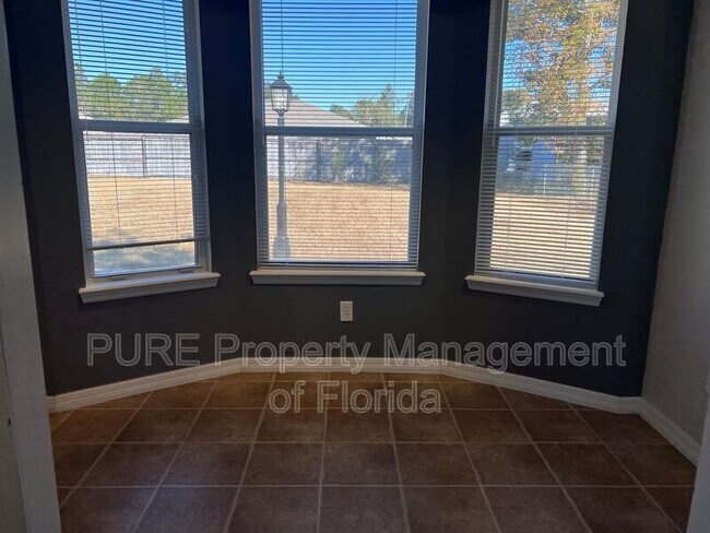 Building Photo - 112 Pecan Run