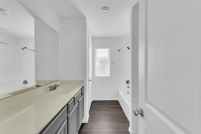 Building Photo - 18406 Cobalt Cove Ln