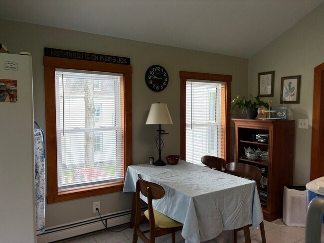 Building Photo - 16 Ruggles St