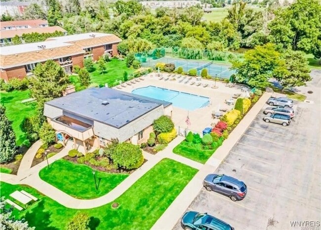 Building Photo - 110 Charter Oaks Dr