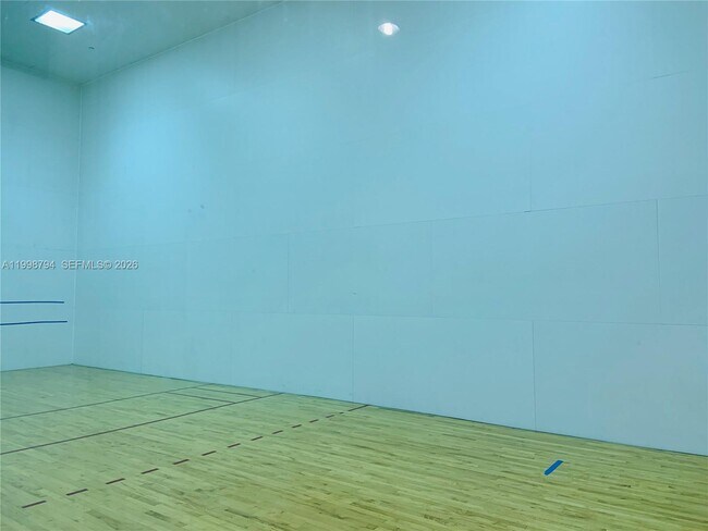 Building Photo - 801 Brickell Key Blvd