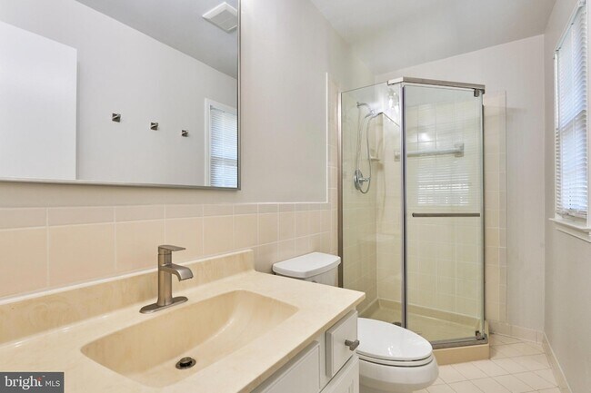 Building Photo - 2807 Schafflind Ct