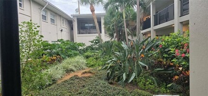 Building Photo - 224 6th Ave N