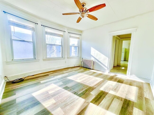 Building Photo - 331 Princeton Ave