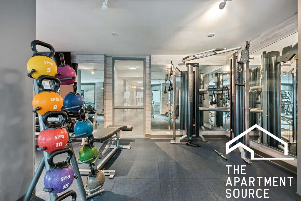 Building Photo - 1130 N Dearborn St