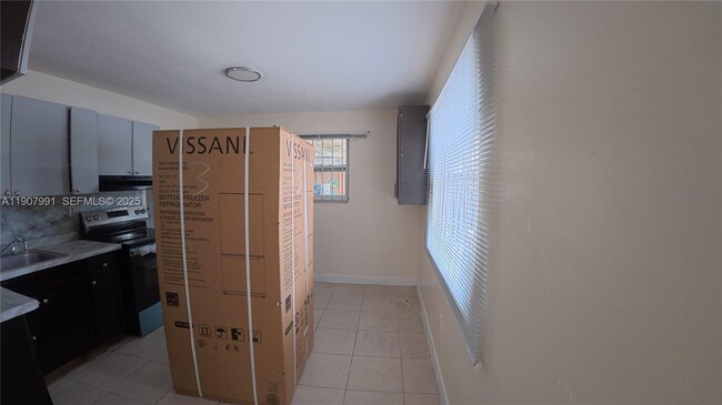 Building Photo - 15812 NW 39th Ct