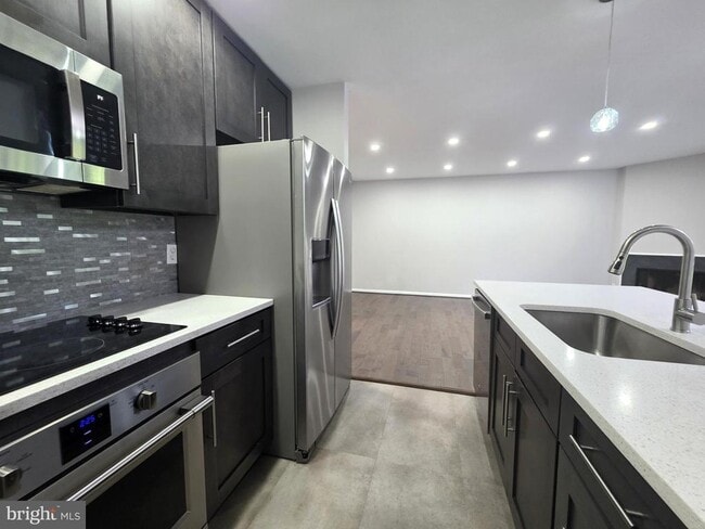 Building Photo - 10414 Parthenon Ct
