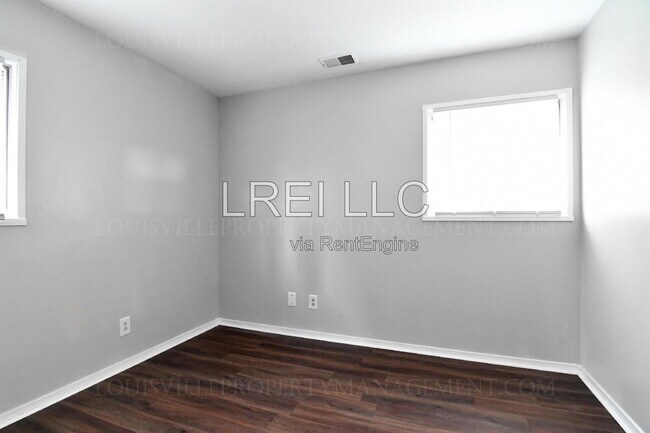 Building Photo - 9909 Plaudit Way