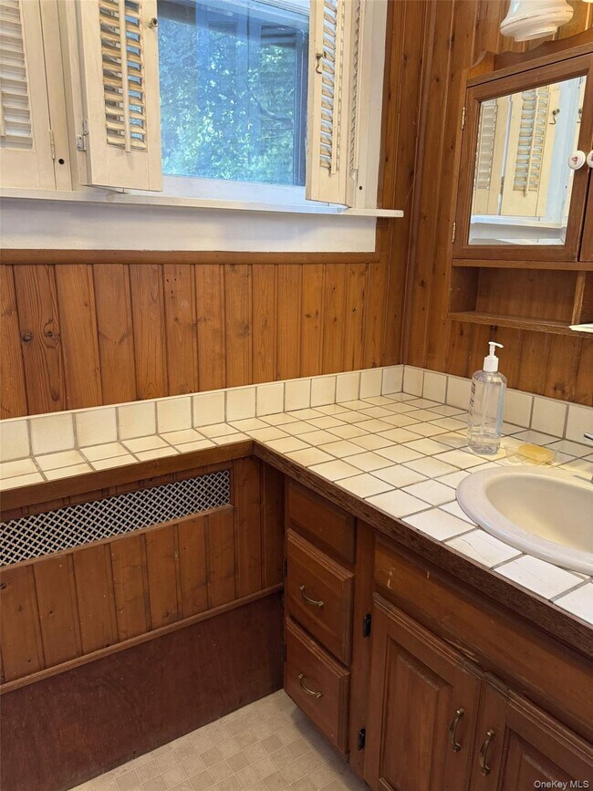 Building Photo - 50 NY-343
