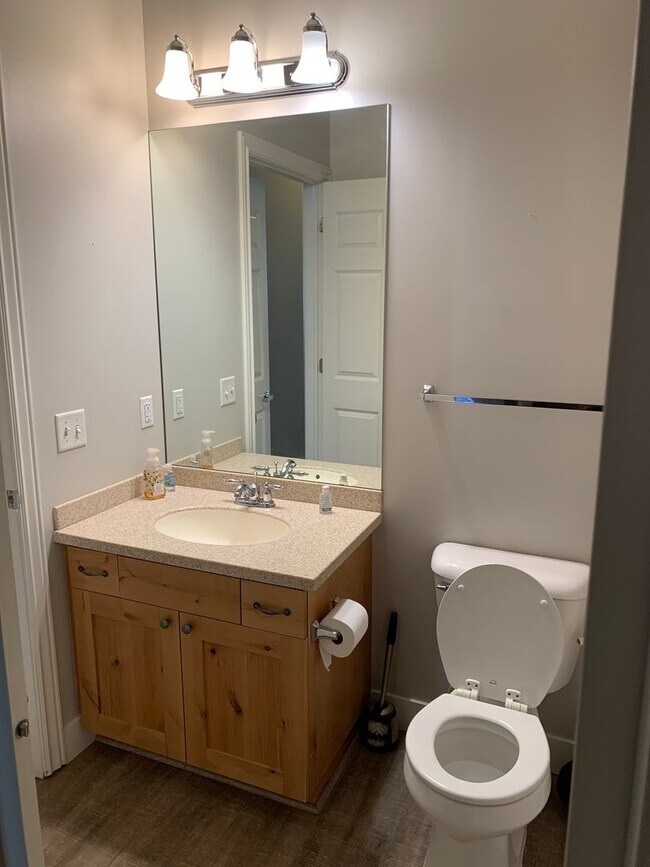 Building Photo - Luxury 2 Bedroom Condo in Downtown Provo W...