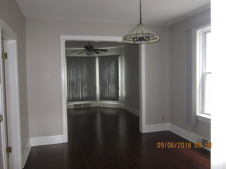Primary Photo - 4739 N Kildare Ave