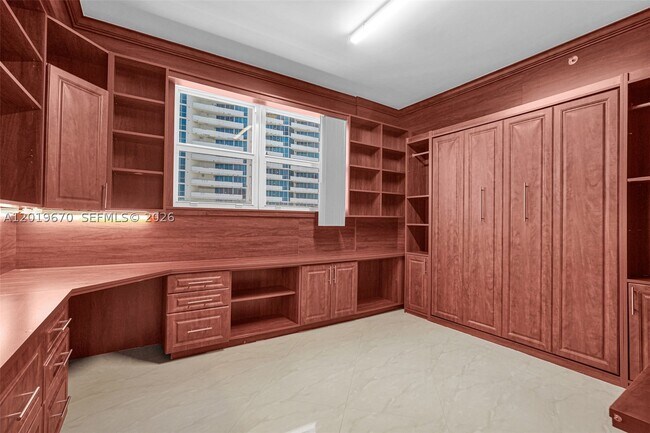 Building Photo - 3001 S Ocean Dr