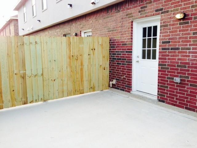 Building Photo - 25 W Fig Ave