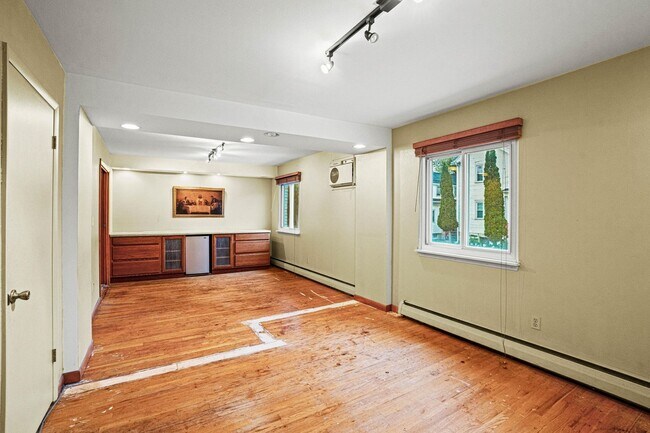 Building Photo - 935-937 N 37th St.