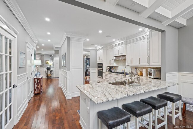 Building Photo - 4 Goldman Ct