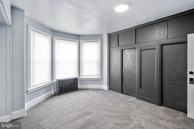 Building Photo - 3110 N Taylor St