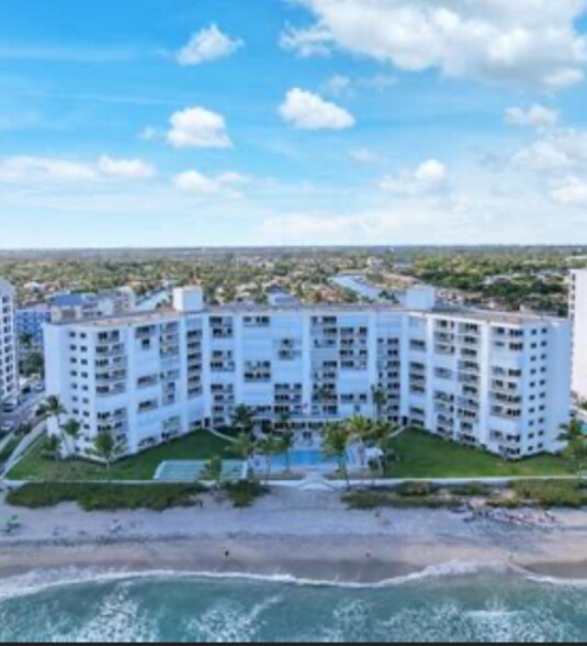 Building Photo - 3101 S Ocean Blvd