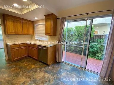 Building Photo - 4237 Garibaldi Pl