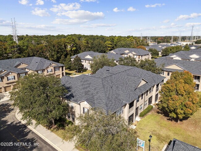 Building Photo - 12301 Kernan Forest Blvd