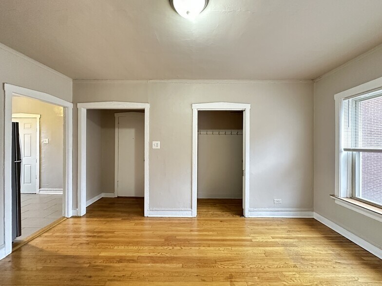 Building Photo - 4029.5 W Melrose St