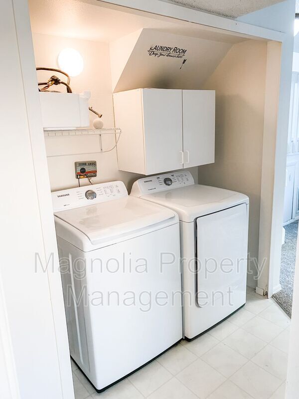 Building Photo - 4260 Ramblewood Dr