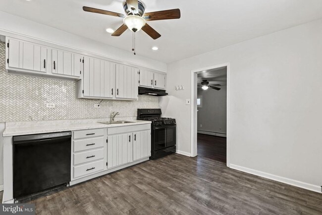 Building Photo - 104 Beth Rd