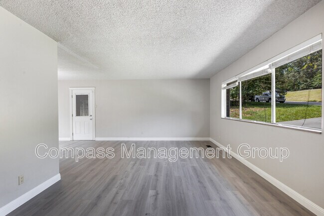 Building Photo - 1505 Aldenwood Ln